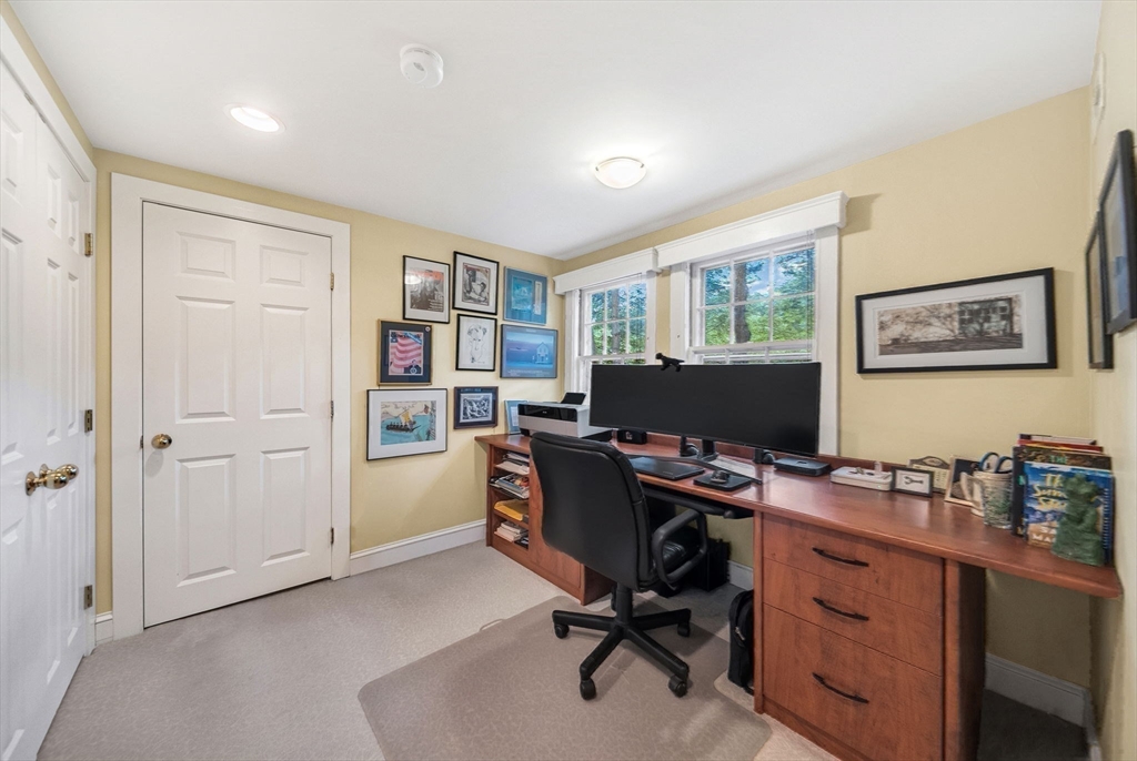 44 Old Road Weston, MA 02493 - Photo 22 of 33