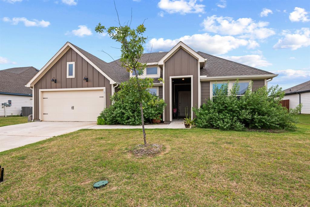 943 Buttercup Drive Pilot Point, TX 76258 - Photo 3 of 39
