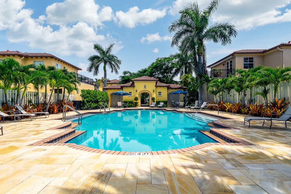 111 Via Poinciana Street Boca Raton, FL 33487 - Photo 16 of 38 COMMUNITY POOL