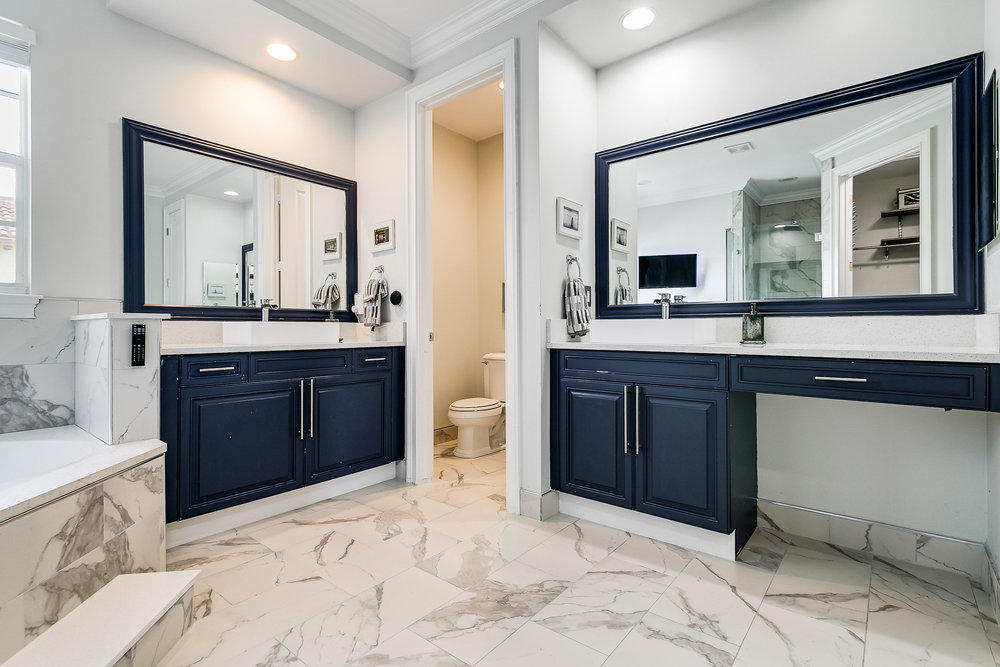 111 Via Poinciana Street Boca Raton, FL 33487 - Photo 28 of 38 MASTER BATHROOM