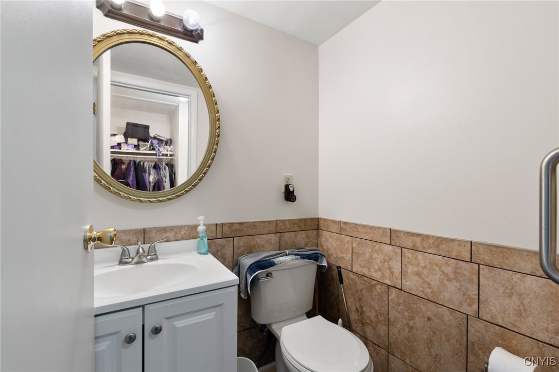 4174B Burningtree Road, Unit A Liverpool, NY 13090 - Photo 19 of 34