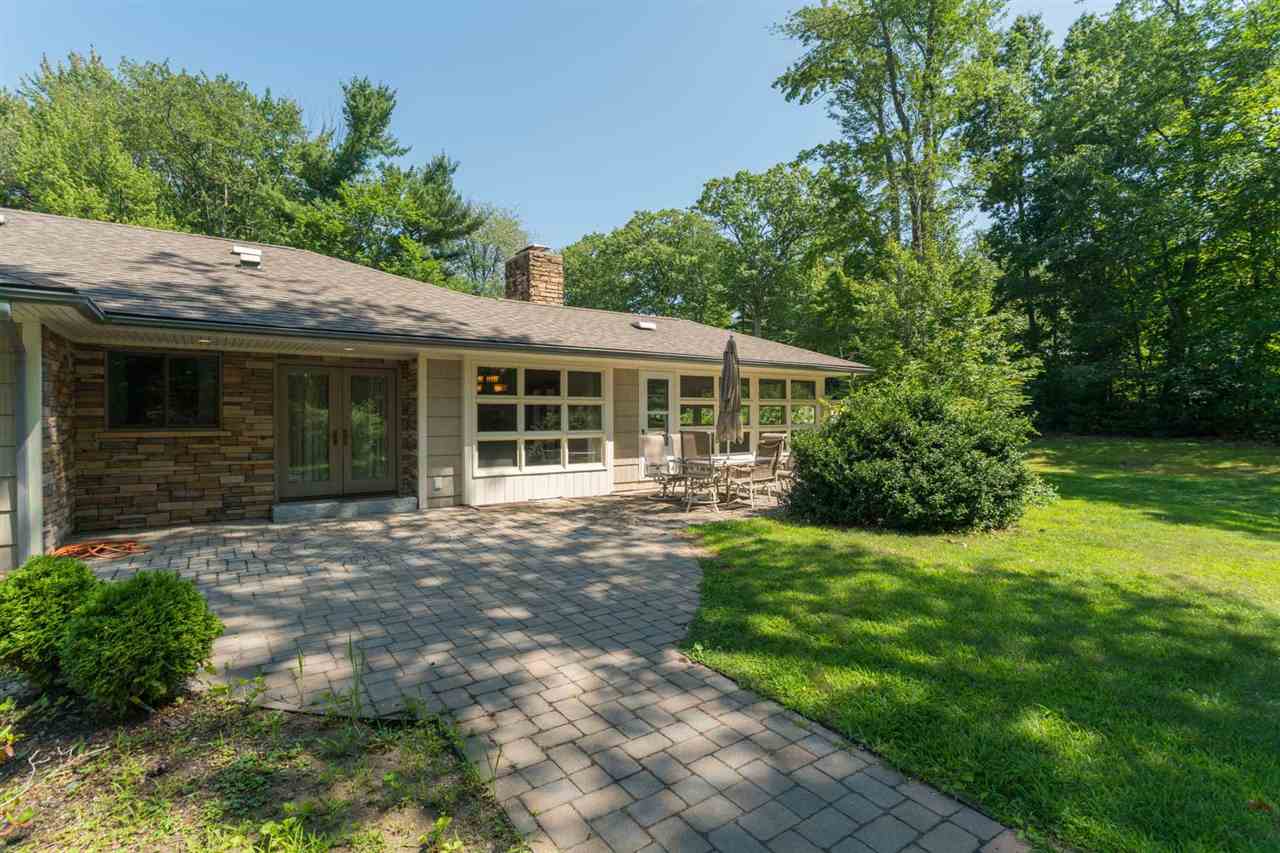 13 Sunset Drive Rochester, NH 03867 - Photo 3 of 35