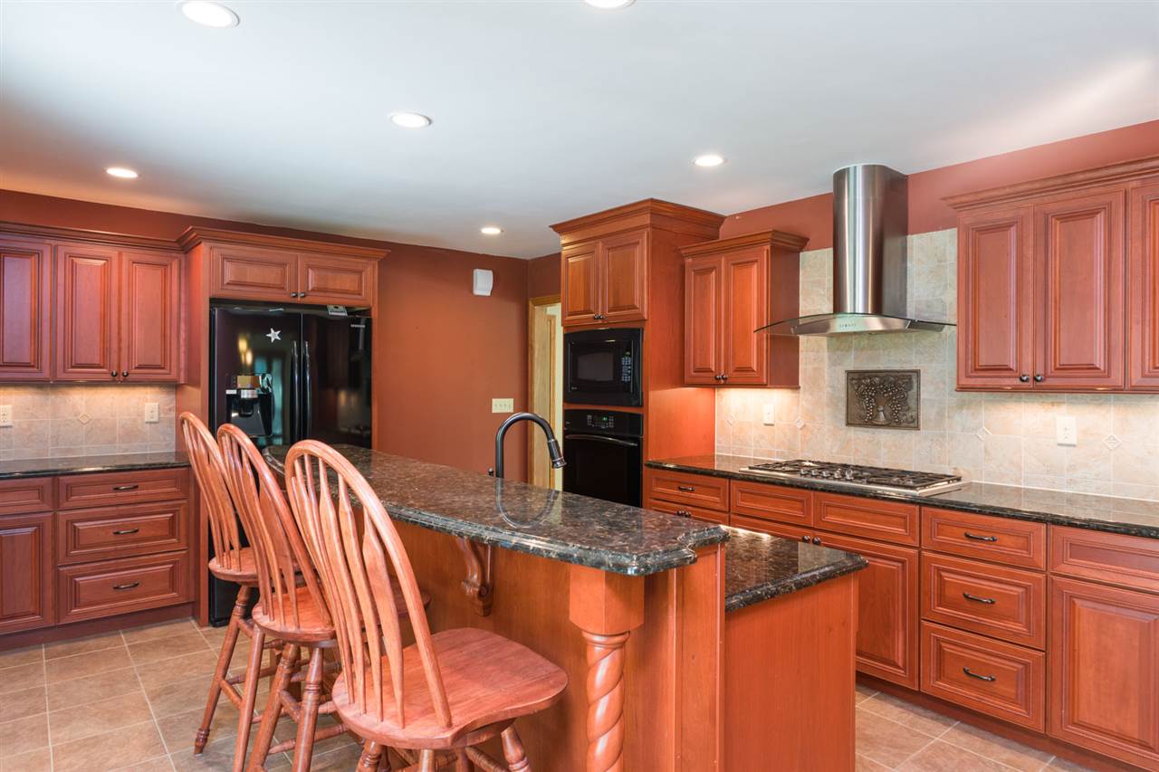 13 Sunset Drive Rochester, NH 03867 - Photo 7 of 35