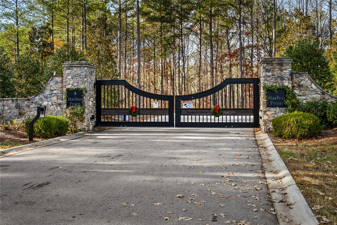 1377 Harbor Ridge Road Seneca, SC 29672 - Photo 1 of 23 Gallery Image 1