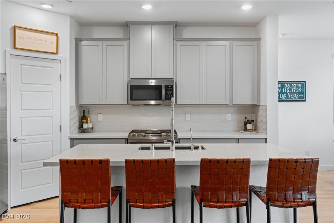 68 Strada Moscato Henderson, NV 89011 - Photo 3 of 43