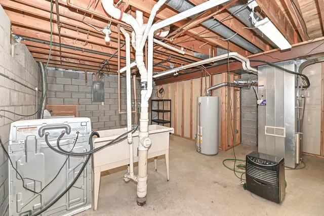 $330,000 | 3327 Southwood Drive, Racine, WI 53406