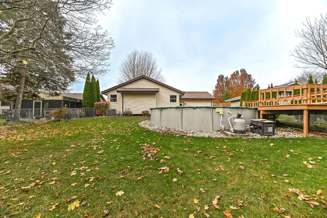 $330,000 | 3327 Southwood Drive, Racine, WI 53406