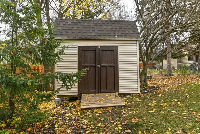 $330,000 | 3327 Southwood Drive, Racine, WI 53406