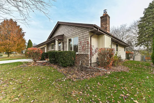 $330,000 | 3327 Southwood Drive, Racine, WI 53406