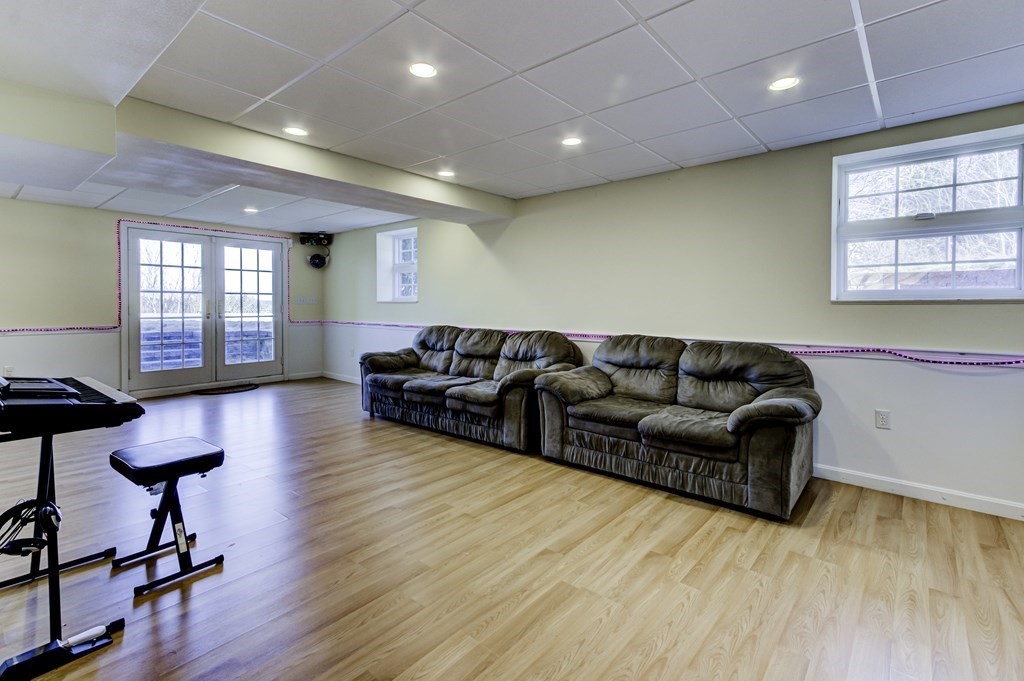 6 Beeton Path Westborough, MA 01581 - Photo 34 of 42