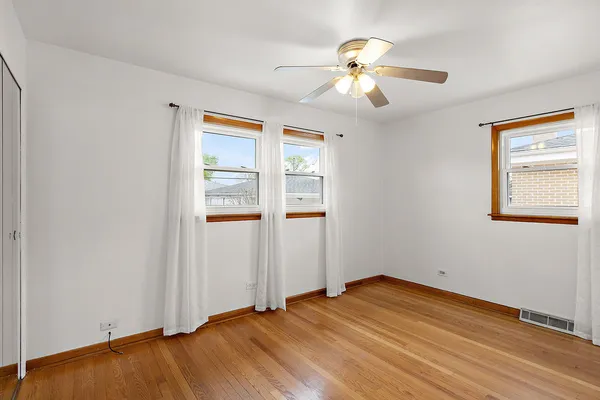 $3,000 | 4909 North Orange Avenue, Norridge, IL 60706
