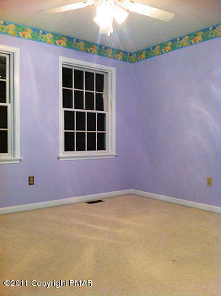 208 Pin Oak Road Stroudsburg, PA 18360 - Photo 24 of 33 C:\fakepath\24 Bedroom 3