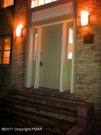 208 Pin Oak Road Stroudsburg, PA 18360 - Photo 3 of 33 C:\fakepath\3 Front Door