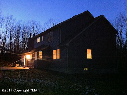 208 Pin Oak Road Stroudsburg, PA 18360 - Photo 32 of 33 C:\fakepath\32 Backyard