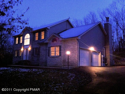 208 Pin Oak Road Stroudsburg, PA 18360 - Photo 33 of 33 C:\fakepath\33 Front