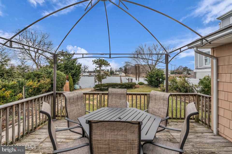 535 Carroll Fox Road Brick, NJ 08724 - Photo 23 of 31 a view of a chairs and table in the balcony