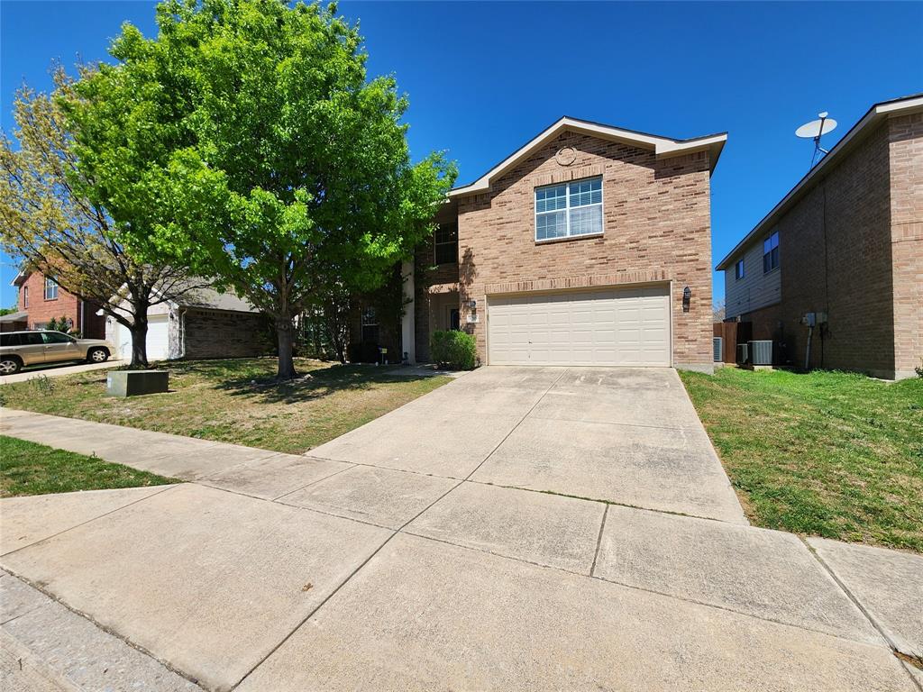 5709 Valley Stream Way Fort Worth, TX 76244 - Photo 1 of 32