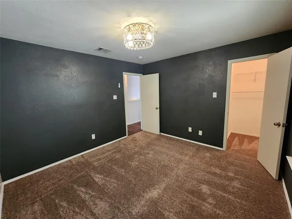 $2,200 | 5709 Valley Stream Way, Fort Worth, TX 76244