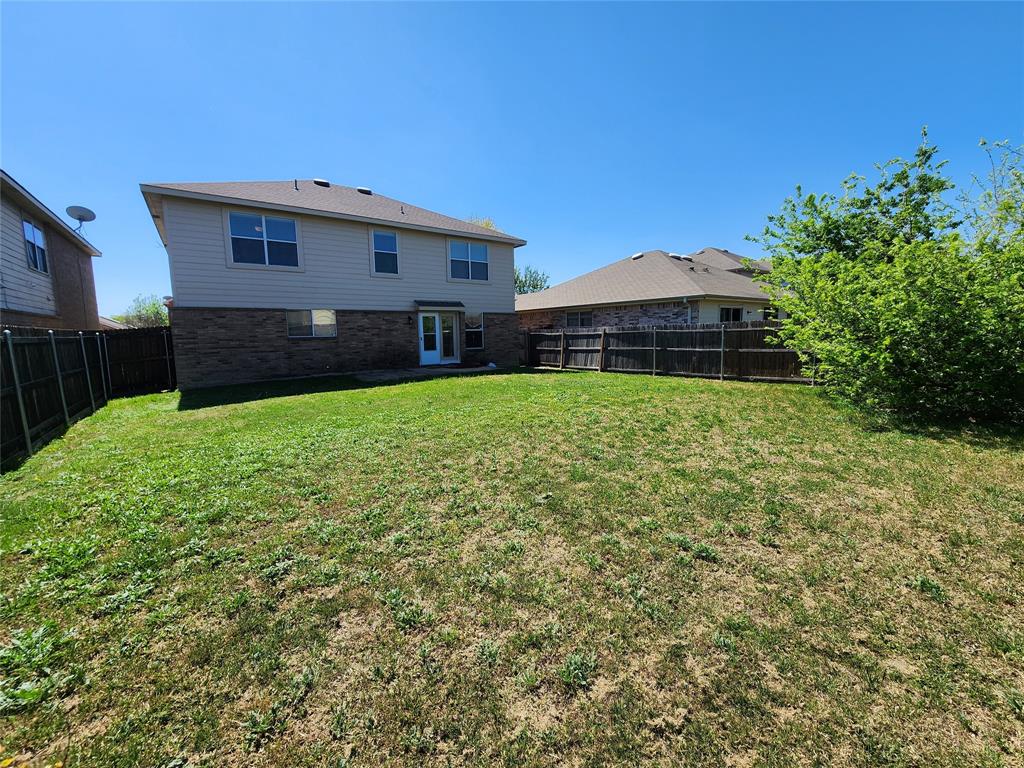 5709 Valley Stream Way Fort Worth, TX 76244 - Photo 29 of 32