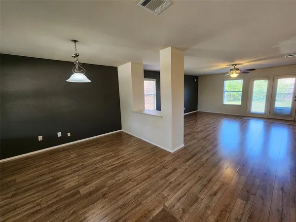 $2,200 | 5709 Valley Stream Way, Fort Worth, TX 76244