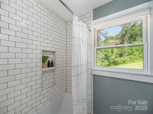 $798,000 | 85 Dawn Lane, Canton, NC 28716