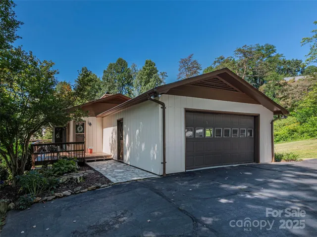 $798,000 | 85 Dawn Lane, Canton, NC 28716