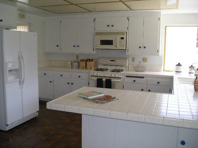 7263 Georgetown Road Goleta, CA 93117 - Photo 4 of 14 kitchen, view 2