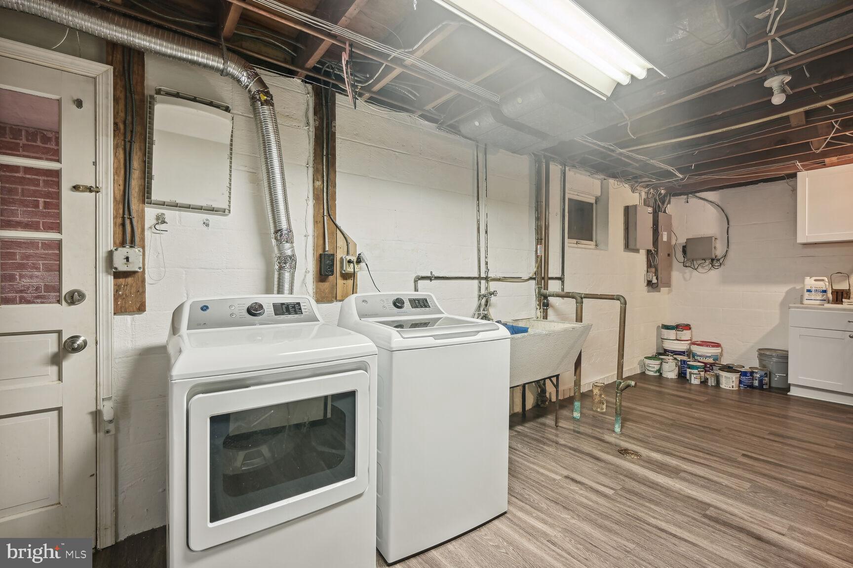 10411 Gatewood Terrace Silver Spring, MD 20903 - Photo 35 of 47 Utility Room