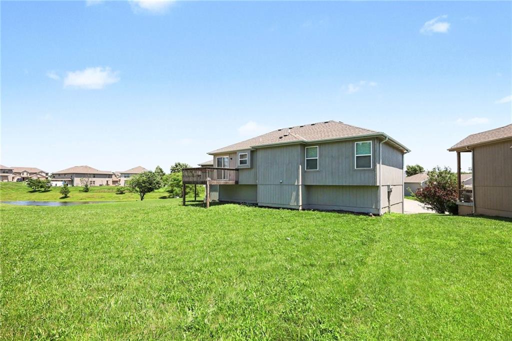 21710 North Ridge Peculiar, MO 64078 - Photo 17 of 18