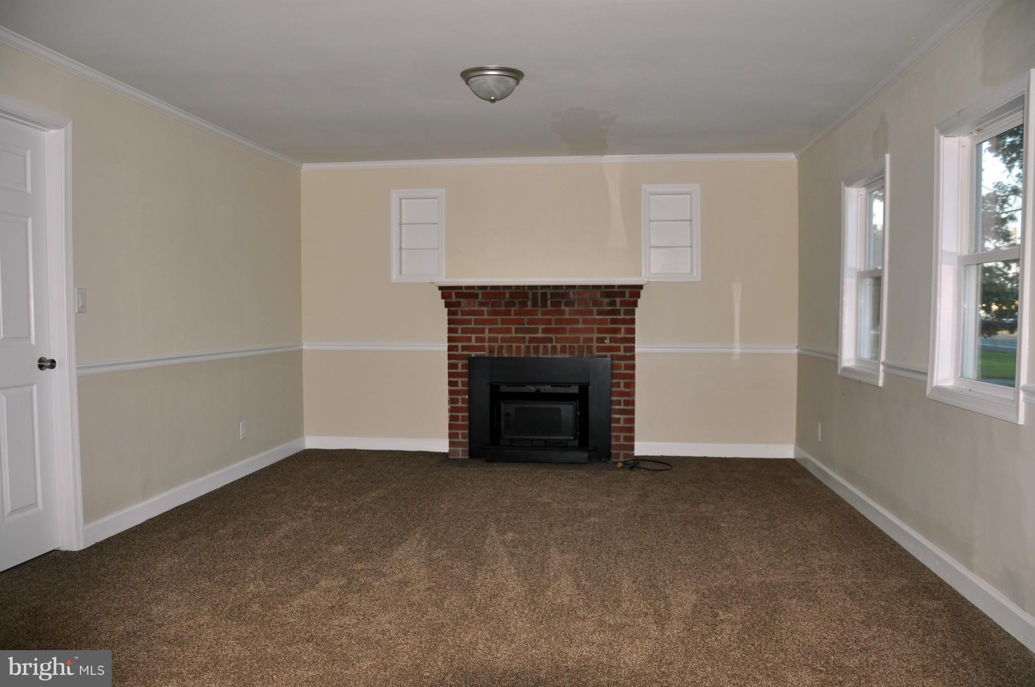 23945 Point Lookout Road Leonardtown, MD 20650 - Photo 3 of 27 Living Room