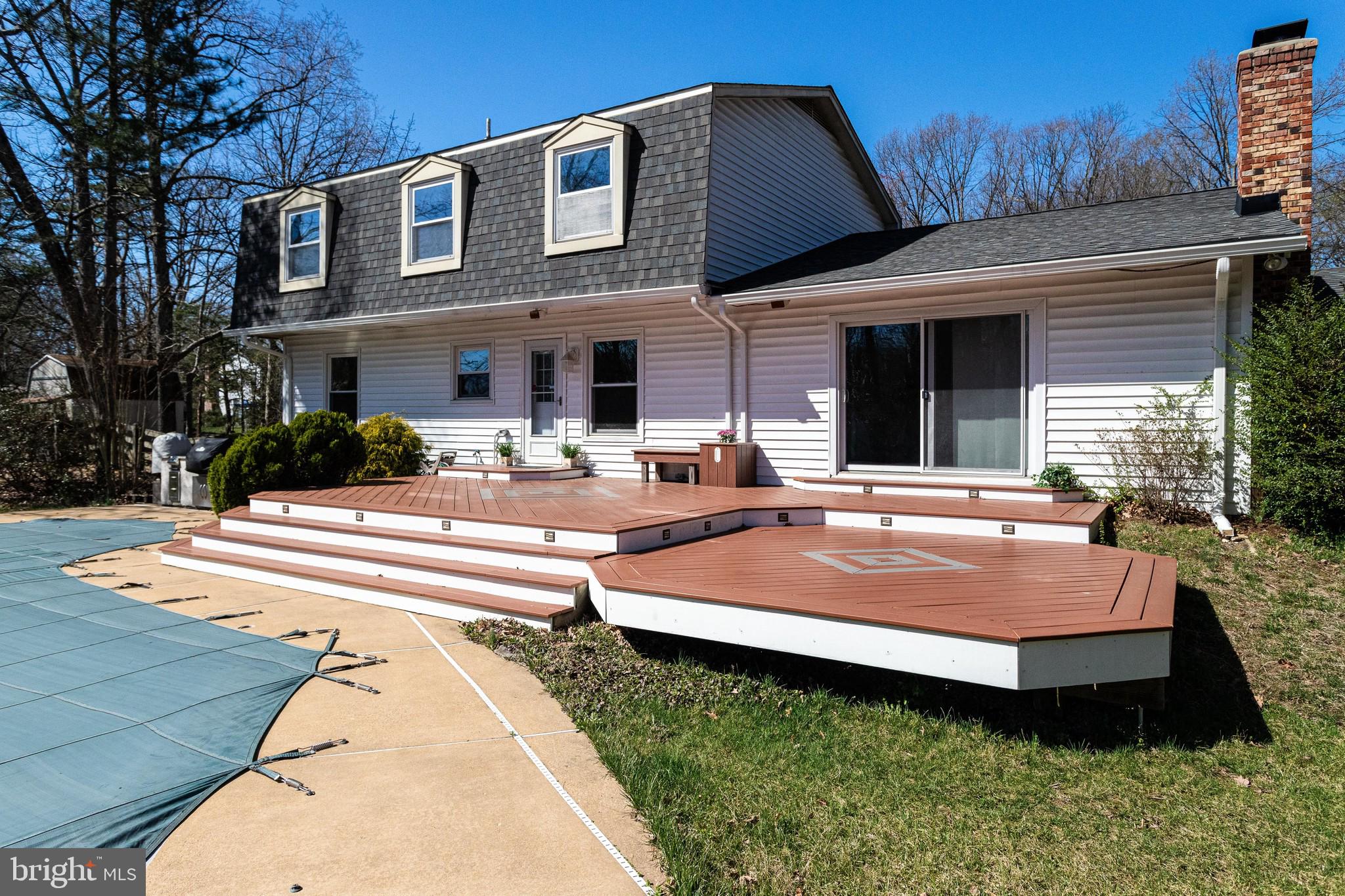 9107 Rookings Court Springfield, VA 22153 - Photo 67 of 86 In-grd Pool w/Slide & Diving Board - 3' - 10' Deep