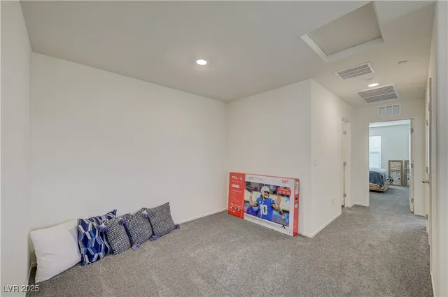 $1,950 | 360 Summer Sparrow Avenue, Unit 360, Henderson, NV 89011