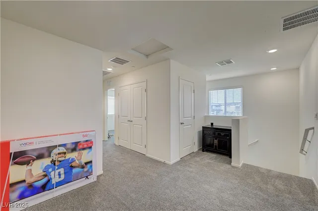 $1,950 | 360 Summer Sparrow Avenue, Unit 360, Henderson, NV 89011