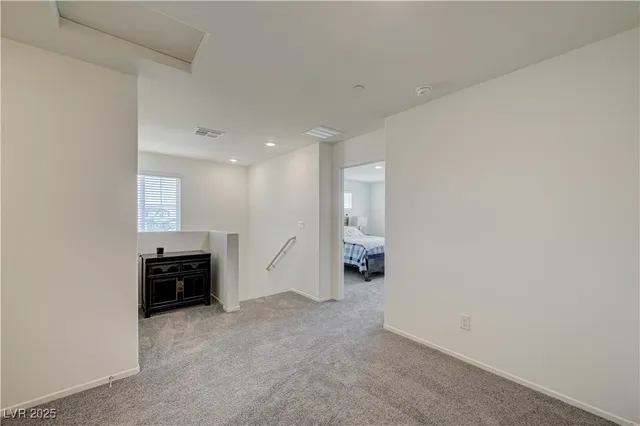 $1,950 | 360 Summer Sparrow Avenue, Unit 360, Henderson, NV 89011