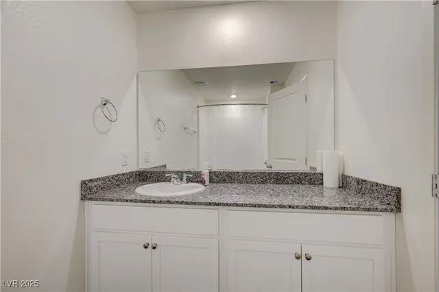 $1,950 | 360 Summer Sparrow Avenue, Unit 360, Henderson, NV 89011