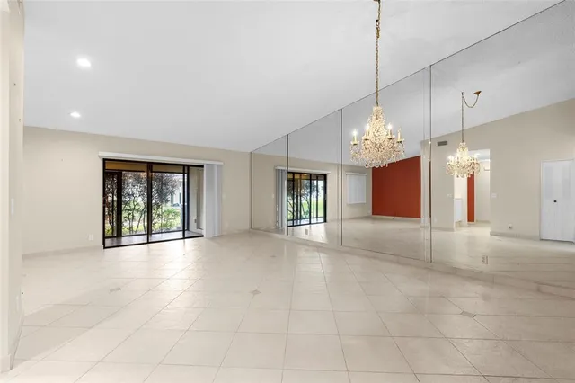 $334,900 | 10971 Lake Front Place, Unit 10971, Boca Raton, FL 33498