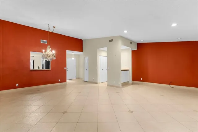 $334,900 | 10971 Lake Front Place, Unit 10971, Boca Raton, FL 33498