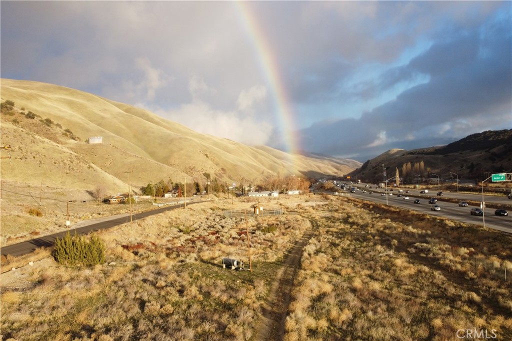49851 Gorman Post Road Lebec, CA 93243 - Photo 42 of 42 a view of beach and mountain