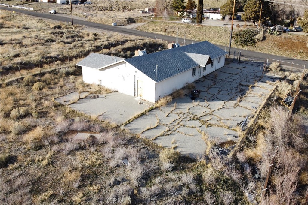 49851 Gorman Post Road Lebec, CA 93243 - Photo 8 of 42 a view of a backyard of the house