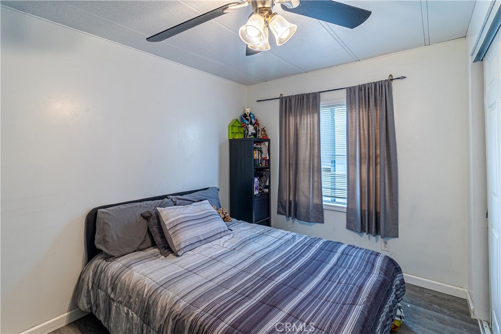 201 Rd Runner Lane Fountain Valley, CA 92708 - Photo 12 of 19