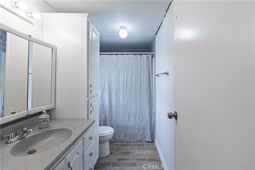 201 Rd Runner Lane Fountain Valley, CA 92708 - Photo 15 of 19