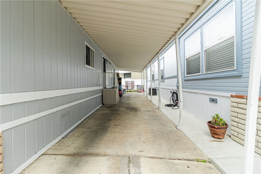 201 Rd Runner Lane Fountain Valley, CA 92708 - Photo 18 of 19