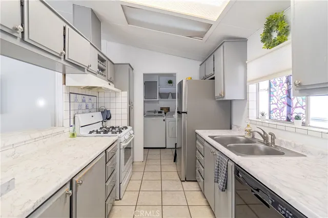 $110,000 | 201 Rd Runner Lane, Fountain Valley, CA 92708