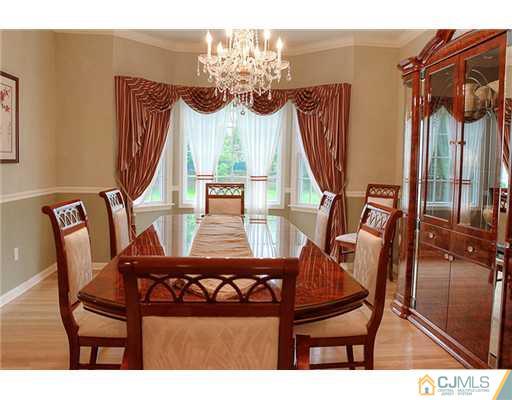 9 Adams Street Edison, NJ 08820 - Photo 5 of 10 Gallery Image 5