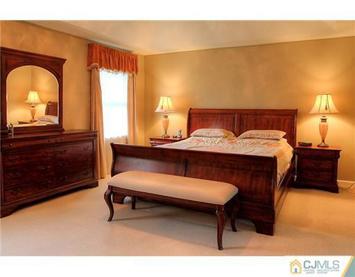 9 Adams Street Edison, NJ 08820 - Photo 6 of 10 Gallery Image 6