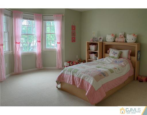 9 Adams Street Edison, NJ 08820 - Photo 8 of 10 Gallery Image 8