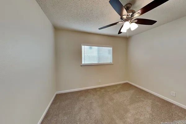 $1,900 | 9603 Silver Crown, San Antonio, TX 78254