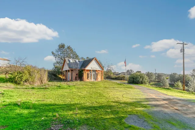 $689,000 | 6808 Baldwin Street, Valley Springs, CA 95252