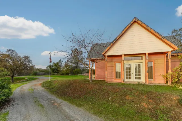 $689,000 | 6808 Baldwin Street, Valley Springs, CA 95252