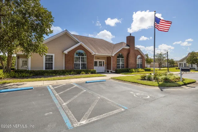 $325,000 | 4362 Edgewater Crossing Drive, Unit 214, Jacksonville, FL 32257